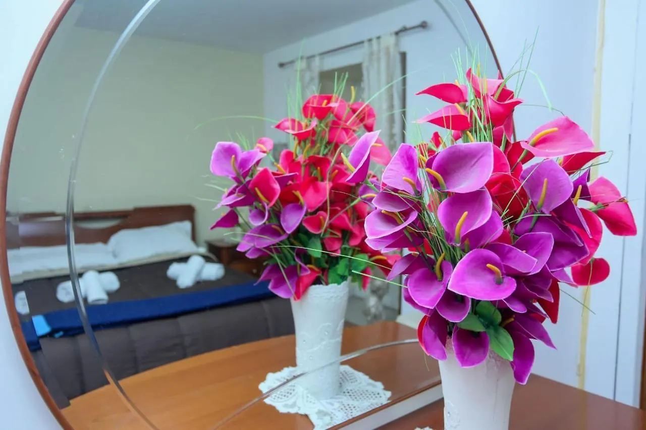 Don Carlo Room Νάπολη 0*,  Ιταλία