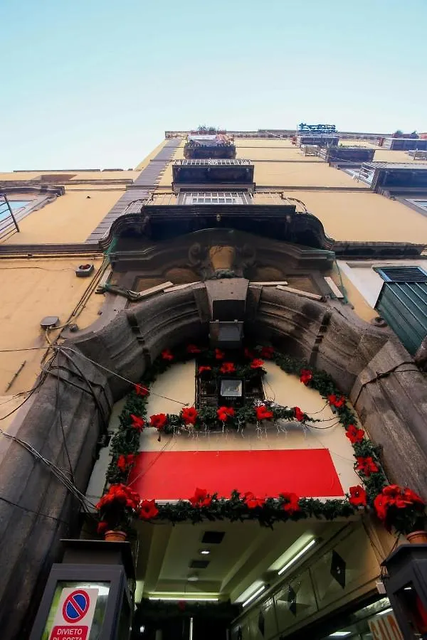 Don Carlo Room Neapel